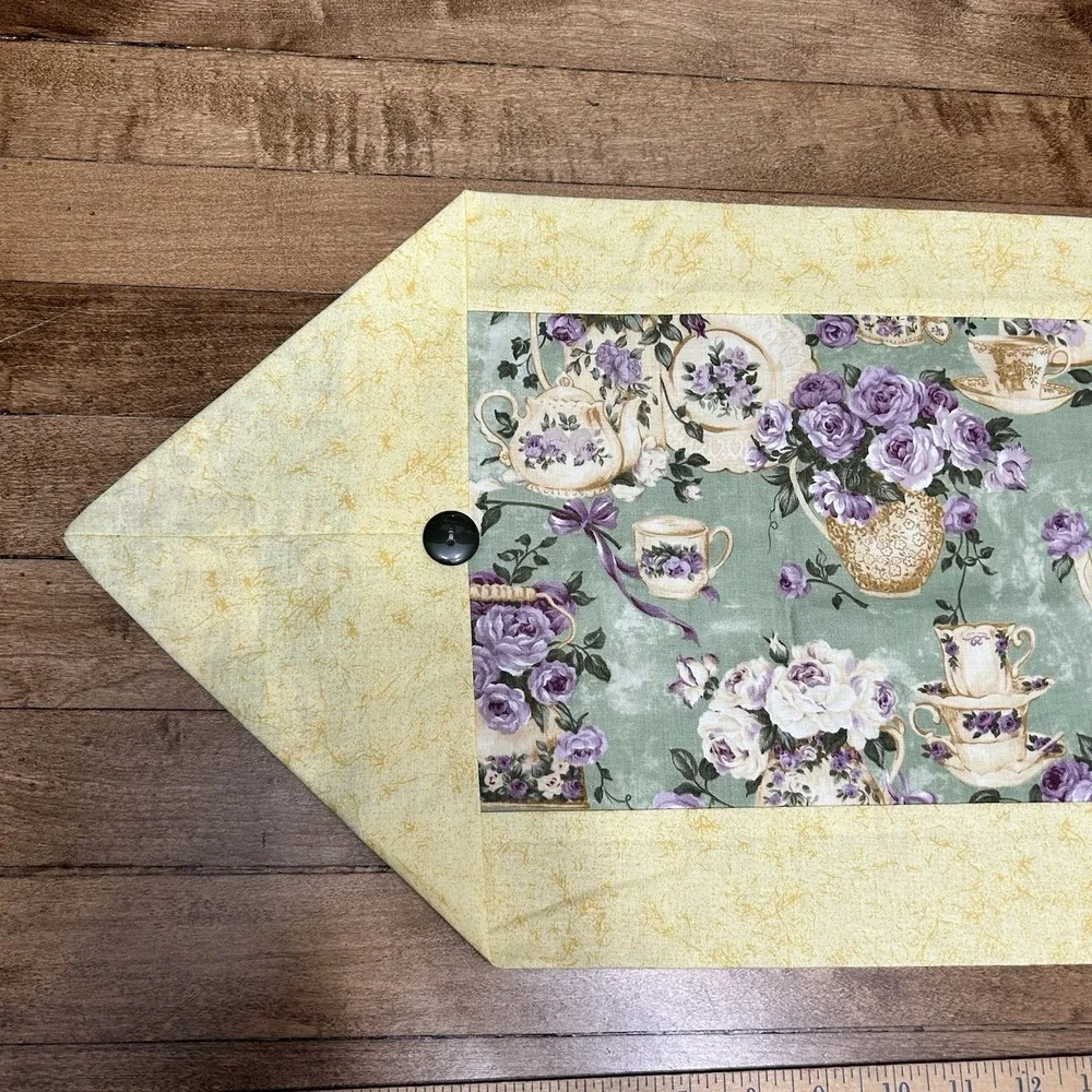 Vintage Table Runner Teapots Floral 41